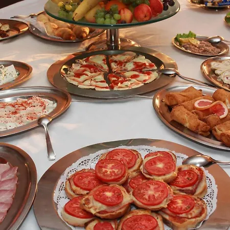 מלון Prezident 4*