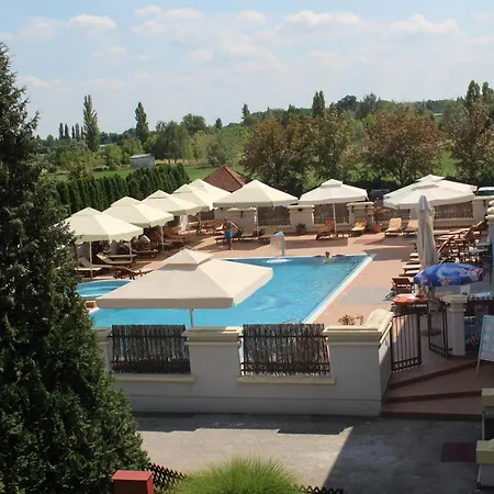 ホテル Prezident Palić